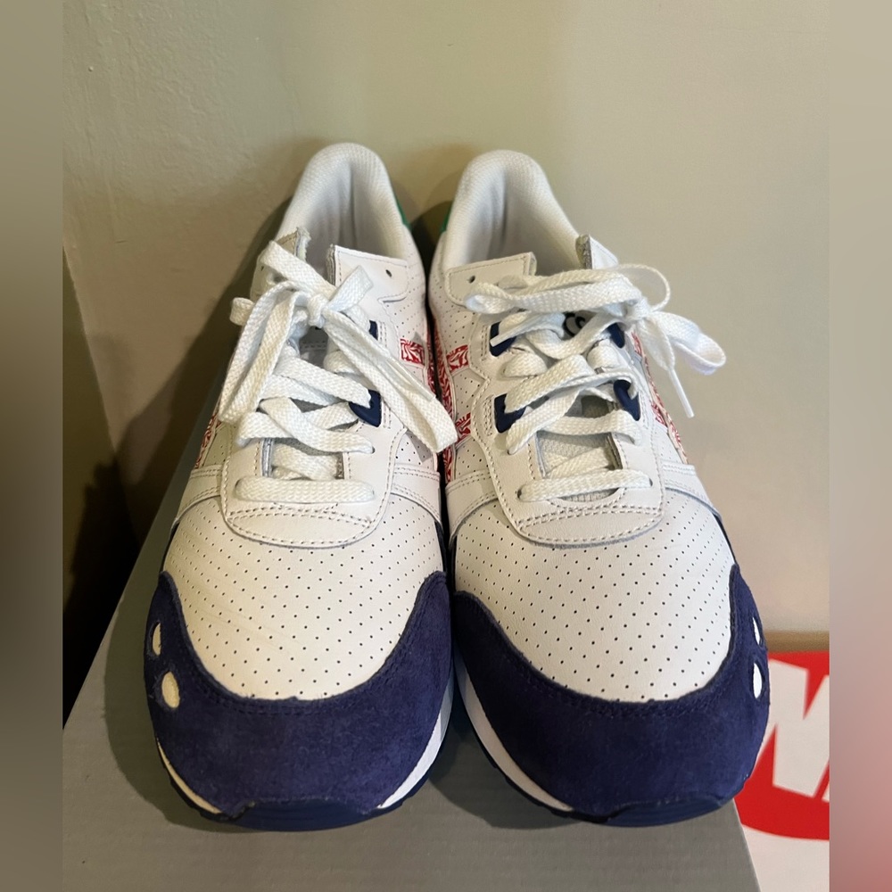 ASICS Tiger Men's GEL-Lyte Shoes Size 10.5 White Blue Red Green new with og box